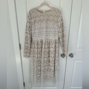 Ivy City Co Giovanna Lace Dress